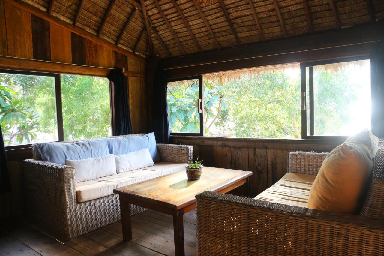 Lazy Beach Ко Ронг Санлоем Екстериор снимка