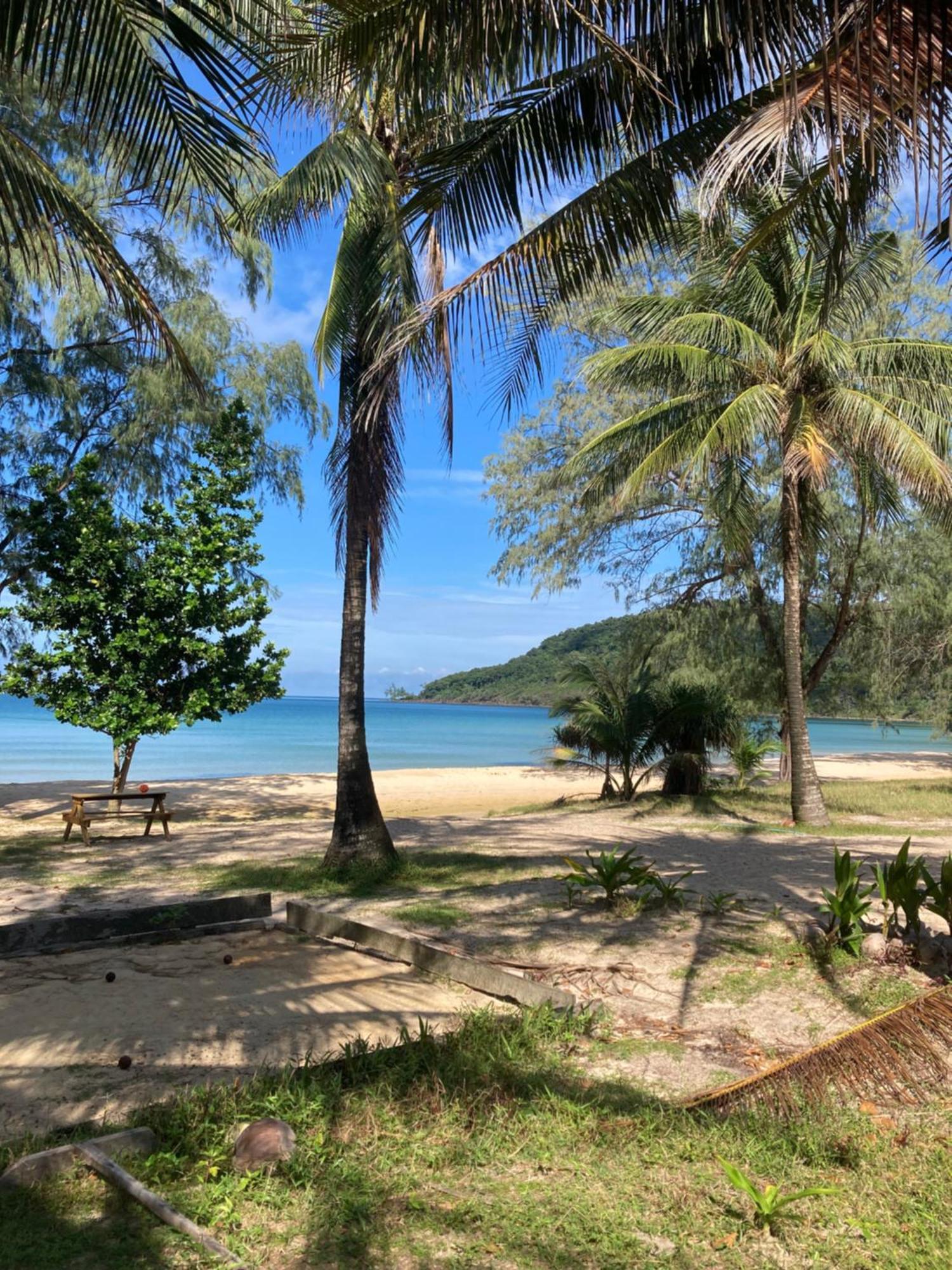 Lazy Beach Ко Ронг Санлоем Екстериор снимка